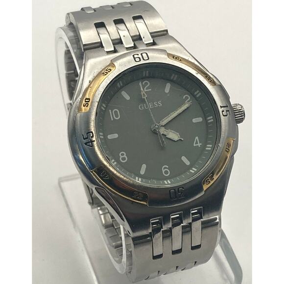 VTG Guess Mens Womens Watch 41mm - New Battery - Wrist 6.25-6.5 - Picture 5 of 10